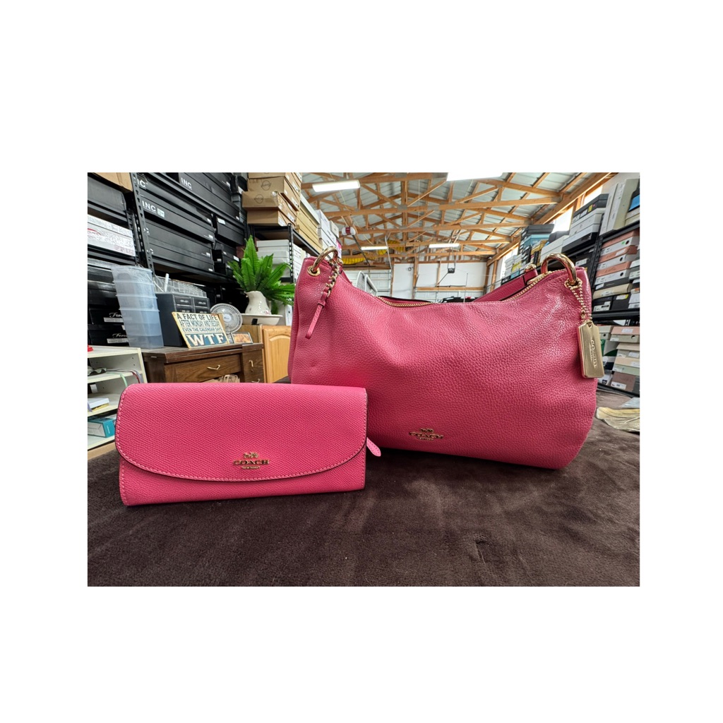 Coach Soft Bubblegum Pink Leather Shoulder Bag And Wallet Set Pristine Condition